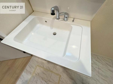 ���ʑ�E���ʏ��@�[�����ʑ�{�E���́A�������˂ɂ����̂ł�����ꂪ�y�X�I���������ۂĂ܂��I
�L���C�Ȑ��ʏ��Ŏ��������̃��`�x�[�V�������オ��܂��ˁI