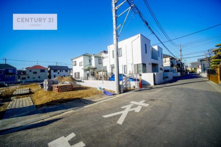 ���̑����n�@�O�ʓ��H��5.5���I�z����ǍD�ȗ��n�ł��B
�Ԍɓ��ꂪ���ȕ������S�ł��ˁB