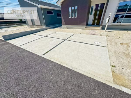 ���ԏ�@���ԃX�y�[�X��3�䕪����܂��I�Z�J���h�J�[�͂������A�o�C�N�⎩�]�ԂȂǂ��u���ꏊ�ɍ���܂���B