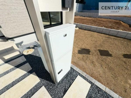 ���̑����n�@��z�{�b�N�X�t���Ȃ̂ŗ��炪�������Ƒ����Ĕz�B�̎�Ԃ��Ȃ����ו����󂯎��ĕ֗��ł��I