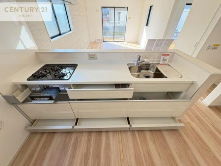 �L�b�`���@���[�X�y�[�X���L�x�ŁA�����X�y�[�X���X�b�L���ƕЕt���Ђ�`�����p�ł��܂��I
���K�ɍ�Ƃ��ł��܂��I�����̗���������܂��I