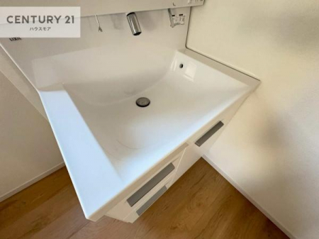 ���ʑ�E���ʏ��@�[�����ʑ�{�E���́A�������˂ɂ����̂ł�����ꂪ�y�X�I���������ۂĂ܂��I
�L���C�Ȑ��ʏ��Ŏ��������̃��`�x�[�V�������オ��܂��ˁI