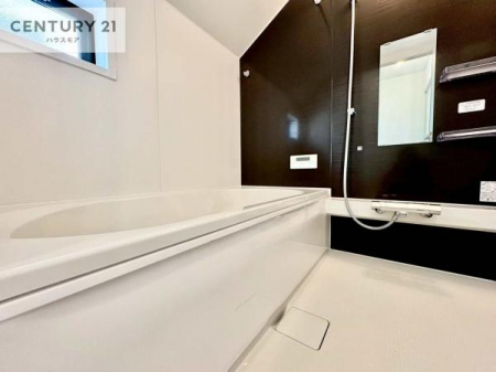 �����@�������������l�̕��͋C�̃o�X���[���́A�V�b�N�ȃf�U�C���Ńo�X�^�C�����[���I
���d���撣���Ă��邲�J���ɂ��D�݂̓����̓����܂����āA�y����ł݂Ă͂������ł��傤���H