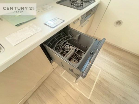 �L�b�`���@�H��@�t���I�Z��������~��͎�r��h�~�Ƃ��đ劈�􂵂܂��I�r���g�C���d�l�Ȃ̂ŁA�ꏊ����炸�����X�y�[�X���L���g���Ď�ۂ悭��Ƃ��o���܂��I