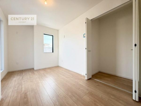 �q�������@���[�X�y�[�X�����Ă��܂��I�������X�b�L�����ڂ��鎖���ł��܂��ˁB
�Ƌ��I�΂Ȃ��V���v���ȃf�U�C���ׁ̈A�Ƌ��I�΂����C�ɓ���̋�ԍ�肪�ł������ł��ˁB