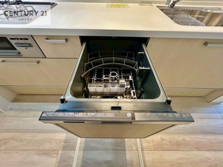 �L�b�`���@�H��@�t���I�Z��������~��͎�r��h�~�Ƃ��đ劈�􂵂܂��I�r���g�C���d�l�Ȃ̂ŁA�ꏊ����炸�����X�y�[�X���L���g���Ď�ۂ悭��Ƃ��o���܂��I