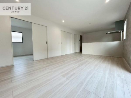 ���r���O�@�L�X�_�C�j���O�X�y�[�X�I������肨�H���B�΂��������y�������Ԃ��߂����܂��B���X�̔���������܂��I