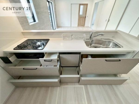 �L�b�`���@���[�X�y�[�X���L�x�ŁA�����X�y�[�X���X�b�L���ƕЕt���Ђ�`�����p�ł��܂��I
���K�ɍ�Ƃ��ł��܂��I�����̗���������܂��I