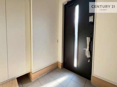 ���ց@�V���[�Y�{�b�N�X�t���Ȃ̂ŁA���ւ��Еt�����|�������₷���ł��I
�X�b�L���������ւŌ˂��J�����u�ԁA�������̂���S�n������Ԃ��o�}���Ă���܂��B