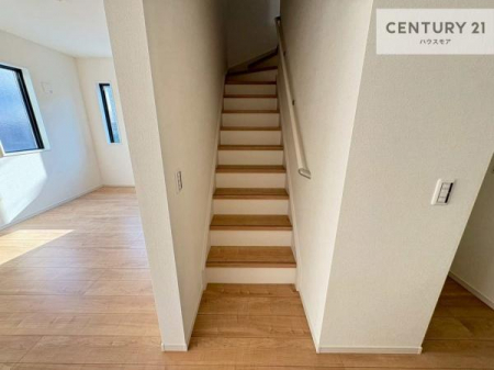 ���̑����ρ@�K�i�͖��邭�萠������Ă��܂��B���q�l�₲�N�z�̕������S���Ă����p�����܂��ˁB