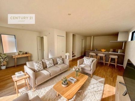 ���r���O�@�Ƌ��CG�p�[�X�ł��B��؂ȉƑ����W�܂邩�炱��LDK�ɂ͂�����肽���B
�q�����������C�ɏ΂��Ȃ��瑖�����Ă���p�����������u�L���Ƃɂ��ėǂ������v�Ǝv���u�Ԃł��B