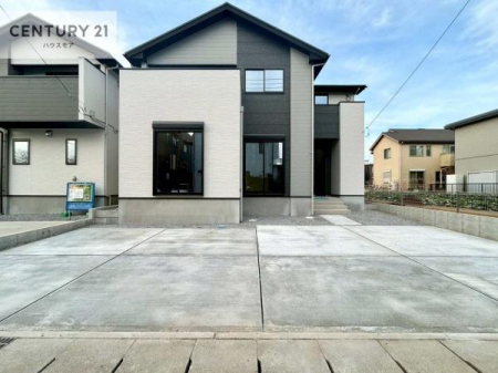 ���ԏ�@���ԃX�y�[�X��2�䕪����܂��I�Z�J���h�J�[�͂������A�o�C�N�⎩�]�ԂȂǂ��u���ꏊ�ɍ���܂���B