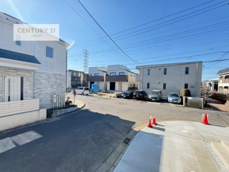 ���̑����n�@�O�ʓ��H��5.9���~6���I�z����ǍD�ȗ��n�ł��B
�Ԍɓ��ꂪ���ȕ������S�ł��ˁB