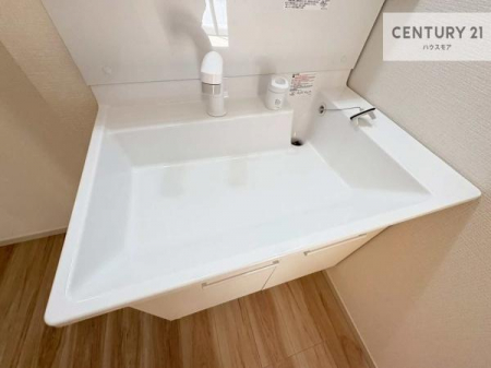 ���ʑ�E���ʏ��@�[�����ʑ�{�E���́A�������˂ɂ����̂ł�����ꂪ�y�X�I���������ۂĂ܂��I
�L���C�Ȑ��ʏ��Ŏ��������̃��`�x�[�V�������オ��܂��ˁI