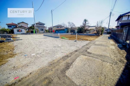 ���̑����n�@�O�ʓ��H4���I�z����ǍD�ȗ��n�ł��B
�Ԍɓ��ꂪ���ȕ������S�ł��ˁB