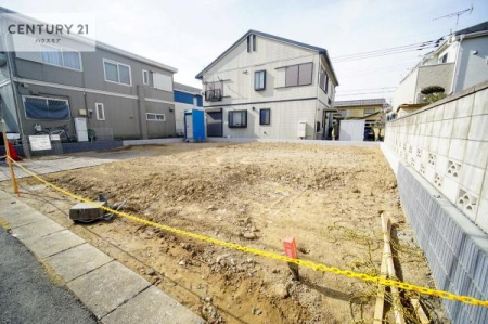 ���ԏ�@���ԃX�y�[�X��2�䕪����܂��I�Z�J���h�J�[�͂������A�o�C�N�⎩�]�ԂȂǂ��u���ꏊ�ɍ���܂���B