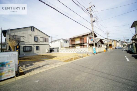 ���̑����n�@�O�ʓ��H6���I�z����ǍD�ȗ��n�ł��B
�Ԍɓ��ꂪ���ȕ������S�ł��ˁB