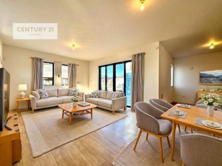 ���r���O�@�Ƌ��CG�p�[�X�ł��B�D�����z���܂肪���r���O����ł���ċ��S�n�̗ǂ���Ԃ����o���Ă���܂��I
���났�̎��Ԃ��߂����܂��I