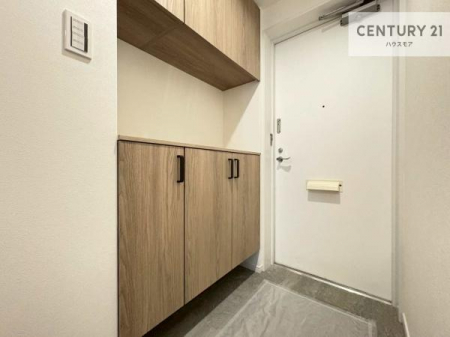 ���ց@�V���[�Y�{�b�N�X�t���Ȃ̂ŁA���ւ��Еt�����|�������₷���ł��I
�X�b�L���������ւŌ˂��J�����u�ԁA�������̂���S�n������Ԃ��o�}���Ă���܂��B