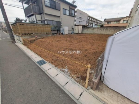 ���ԏ�@���ԃX�y�[�X��2�䕪(�Ԏ�ɂ��)����܂��I�Z�J���h�J�[�͂������A�o�C�N�⎩�]�ԂȂǂ��u���ꏊ�ɍ���܂���B