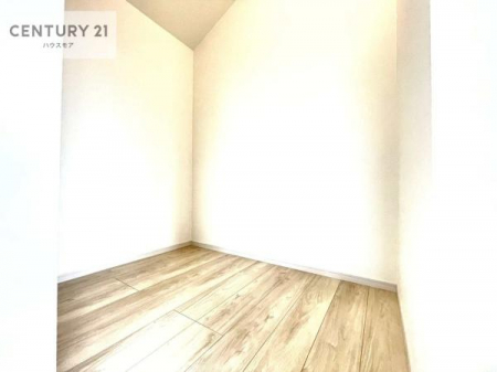 ���[�@�E�H�[�N�C���N���[�[�b�g�t���ł��B��������̂��m���Ȃǂ����[���Ă��������ł��ˁI���ɂ���@�������ȂǋG�ߕ��̑傫�ȉƓd�����[�ł��܂��I