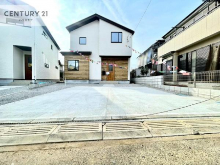 ���ԏ�@���ԃX�y�[�X��2�䕪����܂��I�Z�J���h�J�[�͂������A�o�C�N�⎩�]�ԂȂǂ��u���ꏊ�ɍ���܂���B