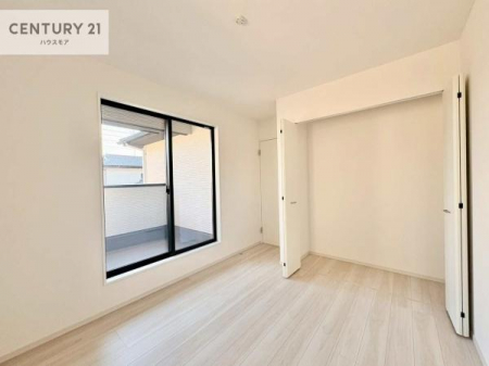 �m���@���[�X�y�[�X�����Ă��܂��I�������X�b�L�����ڂ��鎖���ł��܂��ˁB
�Ƌ��I�΂Ȃ��V���v���ȃf�U�C���ׁ̈A�Ƌ��I�΂����C�ɓ���̋�ԍ�肪�ł������ł��ˁB