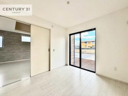 ���r���O�ȊO�̋����@�V���v���Ƀf�U�C������Ă��邽�߁A�Ƌ��I�т܂���I
���C�ɓ���̉Ƌ��u���Ă��낰���Ԃ���邱�Ƃ��ł��܂��B