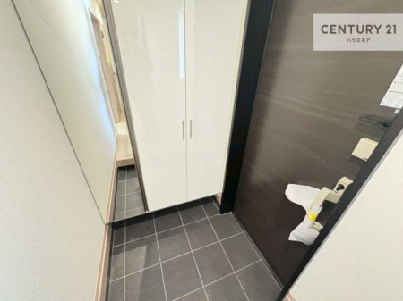 ���ց@�V���[�Y�{�b�N�X�t���Ȃ̂ŁA���ւ��Еt�����|�������₷���ł��I
�X�b�L���������ւŌ˂��J�����u�ԁA�������̂���S�n������Ԃ��o�}���Ă���܂��B