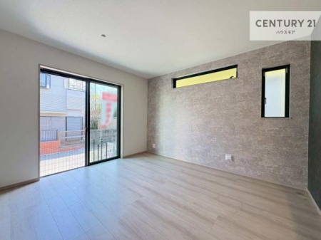 ���r���O�@��؂ȉƑ����W�܂邩�炱��LDK�ɂ͂�����肽���B
�q�����������C�ɏ΂��Ȃ��瑖�����Ă���p�����������u�L���Ƃɂ��ėǂ������v�Ǝv���u�Ԃł��B