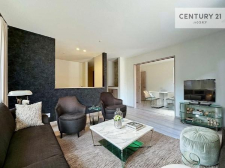 ���r���O�@�Ƌ��CG�p�[�X�ł��B�J�����̂���L�XLDK�I�\�t�@�[��_�C�j���O�e�[�u����u���Ă������ɂȂ�Ȃ��̂ŉ��K�ɉ߂����܂��I�R�~���j�P�[�V���������₷�����r���O�ł��I