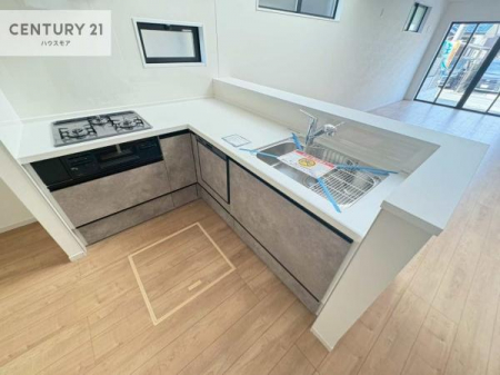 �L�b�`���@�������Z���A�Ǝ������̗ǂ�L���^�L�b�`���B
�����̗������͂��ǂ�Ԏ��ł��B