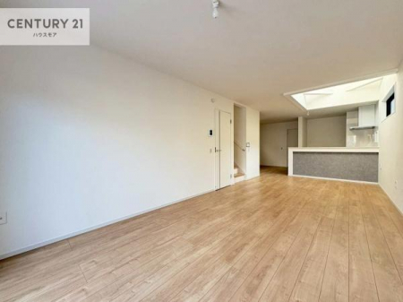 ���r���O�@�S�n�ǂ����r���O�͉Ƒ������R�ƏW�܂�܂��B�Ƒ��c�R�̎��Ԃ����������ł��B���Ƒ��ƁA����w�[���������Ԃ��߂��������ł��ˁB