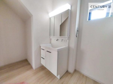 ���ʑ�E���ʏ��@���R��������A���邭���K�I
���̎x�x���̃P�A�^�C���B�ǂ�������R���̒��ōs����ƁA�C�����O�����ɂȂ�܂��ˁI
�Ɩ������ł͏o���Ȃ��A�_�炩���S�n�悢���邳���L����܂��B