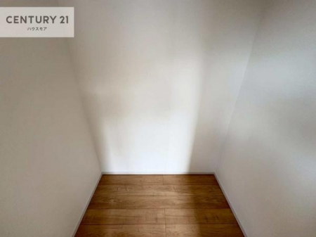 ���[�@�E�H�[�N�C���N���[�[�b�g�t���ł��B��������̂��m���Ȃǂ����[���Ă��������ł��ˁI���ɂ���@�������ȂǋG�ߕ��̑傫�ȉƓd�����[�ł��܂��I