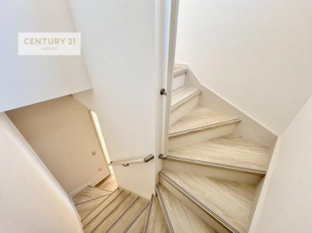 ���̑����ρ@�K�i�͖��邭�萠������Ă��܂��B���q�l�₲�N�z�̕������S���Ă����p�����܂��ˁB