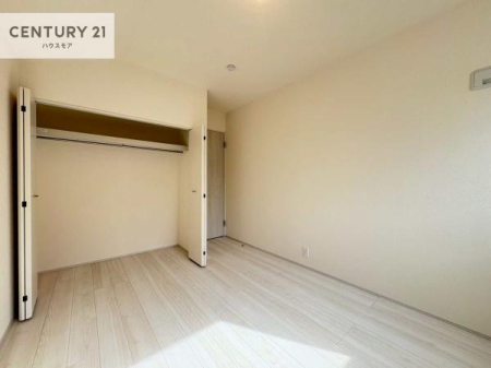 �m���@���[�X�y�[�X�����Ă��܂��I�������X�b�L�����ڂ��鎖���ł��܂��ˁB
�Ƌ��I�΂Ȃ��V���v���ȃf�U�C���ׁ̈A�Ƌ��I�΂����C�ɓ���̋�ԍ�肪�ł������ł��ˁB