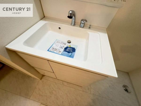 ���ʑ�E���ʏ��@�[�����ʑ�{�E���́A�������˂ɂ����̂ł�����ꂪ�y�X�I���������ۂĂ܂��I
�L���C�Ȑ��ʏ��Ŏ��������̃��`�x�[�V�������オ��܂��ˁI