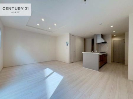 ���r���O�@�S�n�ǂ����r���O�͉Ƒ������R�ƏW�܂�܂��B�Ƒ��c�R�̎��Ԃ����������ł��B���Ƒ��ƁA����w�[���������Ԃ��߂��������ł��ˁB