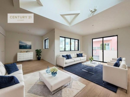 ���r���O�@�Ƌ��CG�p�[�X�ł��B�D�����z���܂肪���r���O����ł���ċ��S�n�̗ǂ���Ԃ����o���Ă���܂��I
���났�̎��Ԃ��߂����܂��I