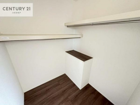 ���[�@�E�H�[�N�C���N���[�[�b�g�t���ł��B��������̂��m���Ȃǂ����[���Ă��������ł��ˁI���ɂ���@�������ȂǋG�ߕ��̑傫�ȉƓd�����[�ł��܂��I