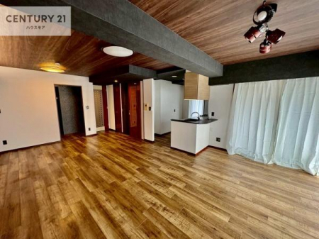 ���r���O�@�L�X�_�C�j���O�X�y�[�X�I������肨�H���B�΂��������y�������Ԃ��߂����܂��B���X�̔���������܂��I