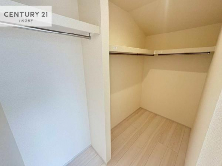 ���[�@�E�H�[�N�C���N���[�[�b�g�t���ł��B��������̂��m���Ȃǂ����[���Ă��������ł��ˁI���ɂ���@�������ȂǋG�ߕ��̑傫�ȉƓd�����[�ł��܂��I