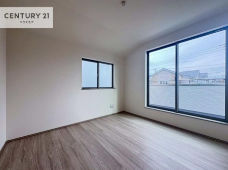 �m���@2�ʍ̌����m�ۂ������邢�����́A���ʂ����ǂ��A���邭��ϋ��S�n�̗ǂ���ԂƂȂ��Ă���܂��B�����b�N�X���ĉ߂�����S�n�̗ǂ��������ł��I