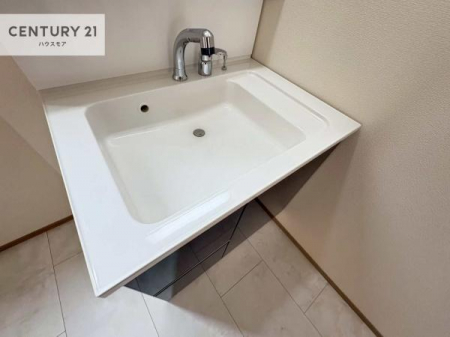 ���ʑ�E���ʏ��@�[�����ʑ�{�E���́A�������˂ɂ����̂ł�����ꂪ�y�X�I���������ۂĂ܂��I
�L���C�Ȑ��ʏ��Ŏ��������̃��`�x�[�V�������オ��܂��ˁI