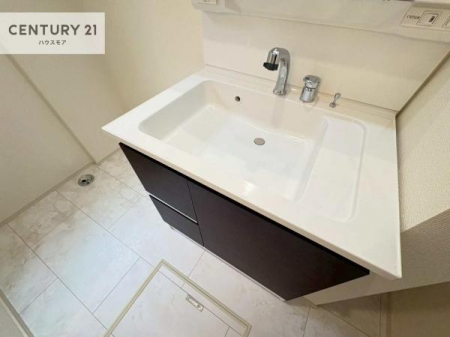 ���ʑ�E���ʏ��@�[�����ʑ�{�E���́A�������˂ɂ����̂ł�����ꂪ�y�X�I���������ۂĂ܂��I
�L���C�Ȑ��ʏ��Ŏ��������̃��`�x�[�V�������オ��܂��ˁI