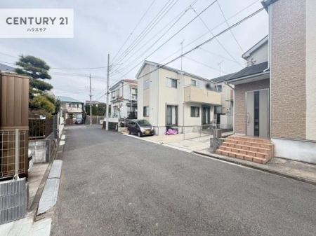 ���̑����n�@�O�ʓ��H6���I�z����ǍD�ȗ��n�ł��B
�Ԍɓ��ꂪ���ȕ������S�ł��ˁB