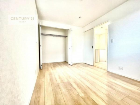 �m���@���[�X�y�[�X�����Ă��܂��I�������X�b�L�����ڂ��鎖���ł��܂��ˁB
�Ƌ��I�΂Ȃ��V���v���ȃf�U�C���ׁ̈A�Ƌ��I�΂����C�ɓ���̋�ԍ�肪�ł������ł��ˁB