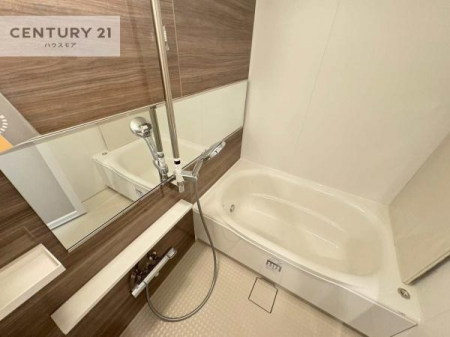 �����@�������������l�̕��͋C�̃o�X���[���́A�����o�Ă��ăo�X�^�C�����[���I
���d���撣���Ă��邲�J���ɂ��D�݂̓����̓����܂����āA�y����ł݂Ă͂������ł��傤���H