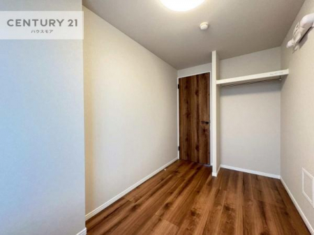 �m���@���[�X�y�[�X�����Ă��܂��I�������X�b�L�����ڂ��鎖���ł��܂��ˁB
�Ƌ��I�΂Ȃ��V���v���ȃf�U�C���ׁ̈A�Ƌ��I�΂����C�ɓ���̋�ԍ�肪�ł������ł��ˁB